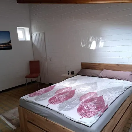 Ferienwohnung, Ruhig Im Gruenen Lejlighed Osterrönfeld